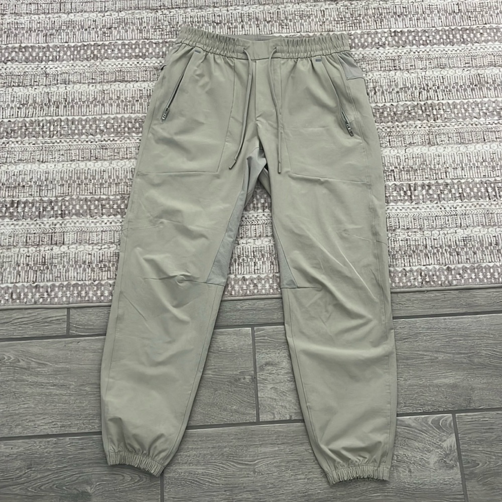 lululemon license train jogger 27” size M raw linen